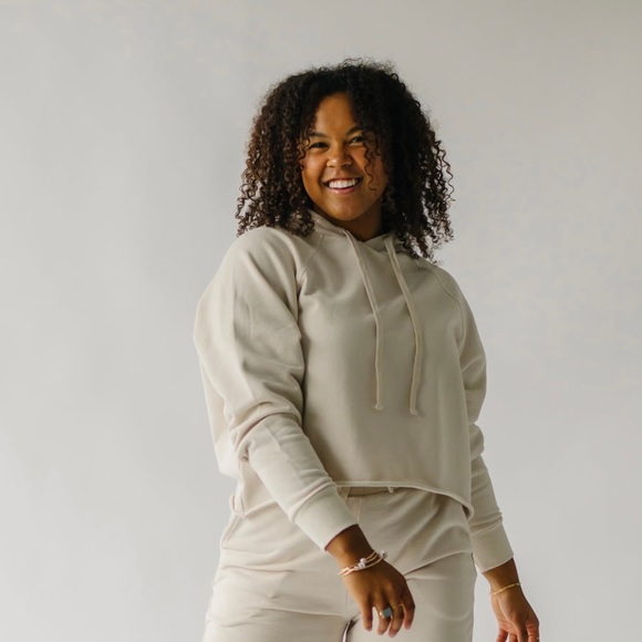Piper & Scoot Hansel Cropped Hoodie in Bone - Picture 4 of 7